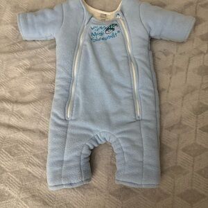 Baby Merlins Magic Sleepsuit 6-9 months, 18-21lbs no startle transition swaddle